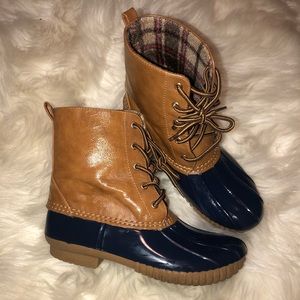 Charlotte Russe Duck Boots